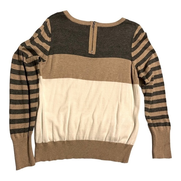 FEVER crew neck sweater multi neutral striping exposed back zipper. - Picture 2 of 6
